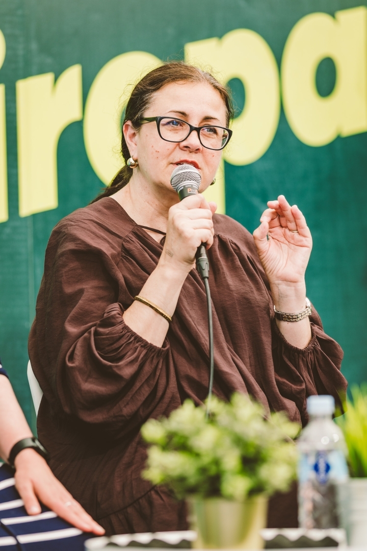 Latvijas Nacionālā kultūras centra tautas lietišķās mākslas eksperte L.Rubena