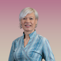Karin Žvokelj