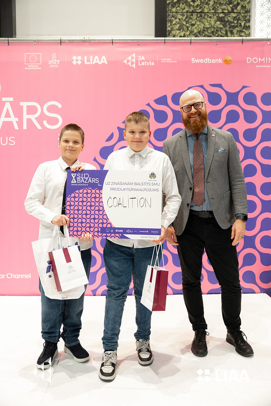 SMU "Coalition" no Daugavpils Saskaņas vidusskolas un Patentu valdes direktors A.Batalauskis