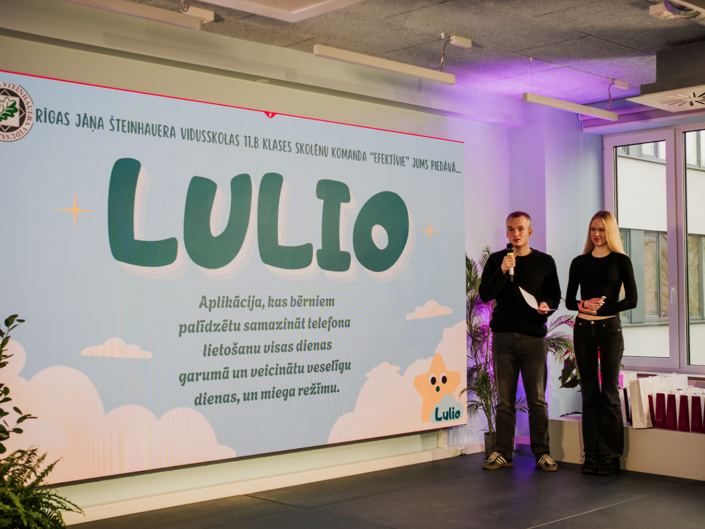 Hakatona dalībnieku gala prezentācija