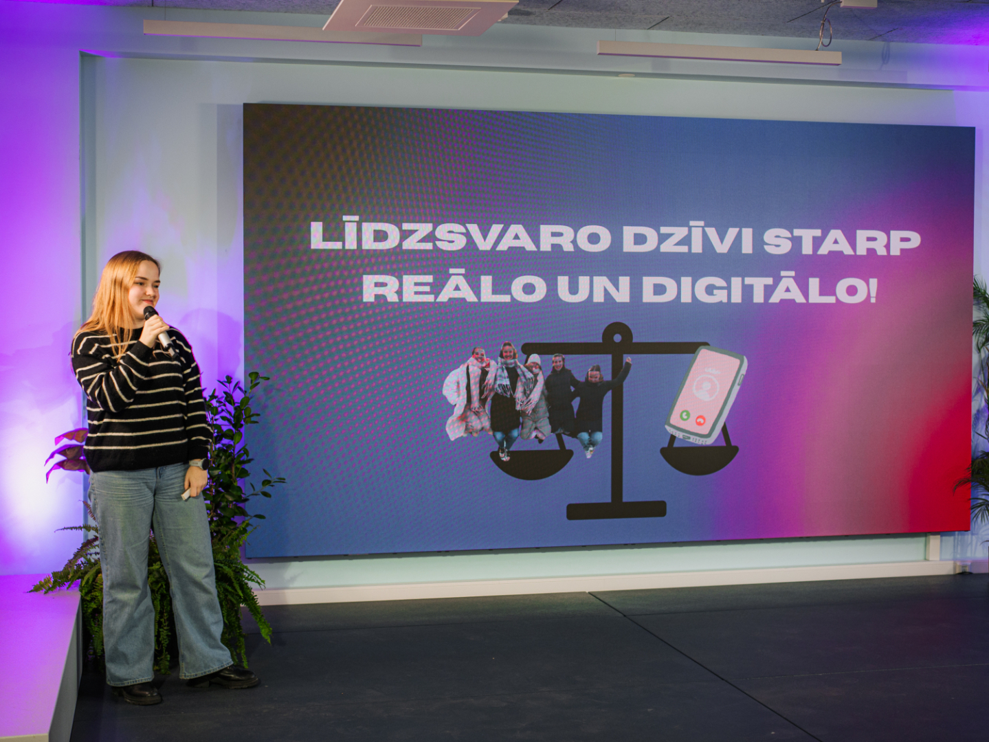 Hakatona dalībnieku gala prezentācija