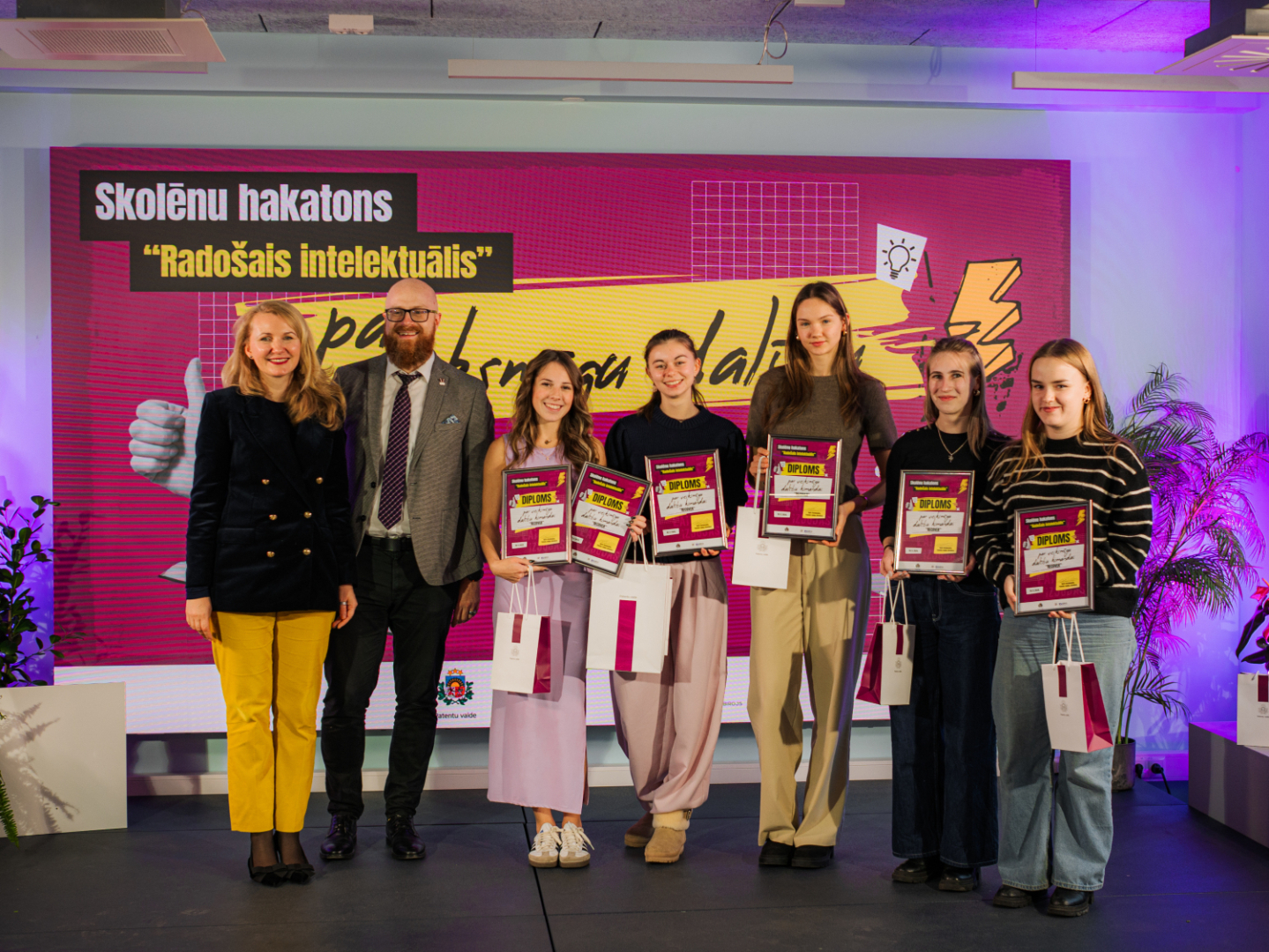 Apbalvošana, komanda "RECOVER"