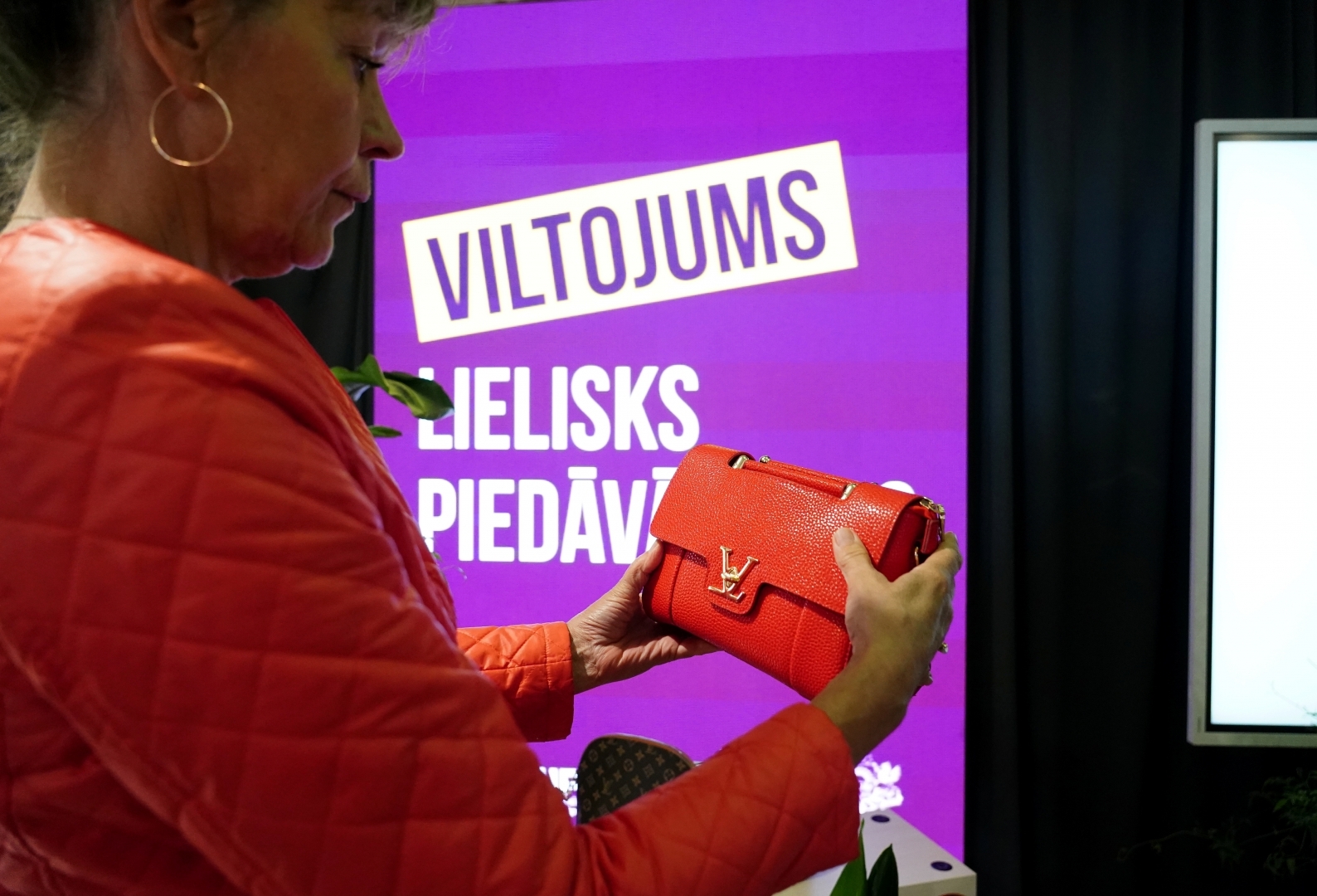 "Viltojums - lielisks komplekts" kampaņas atklāšana