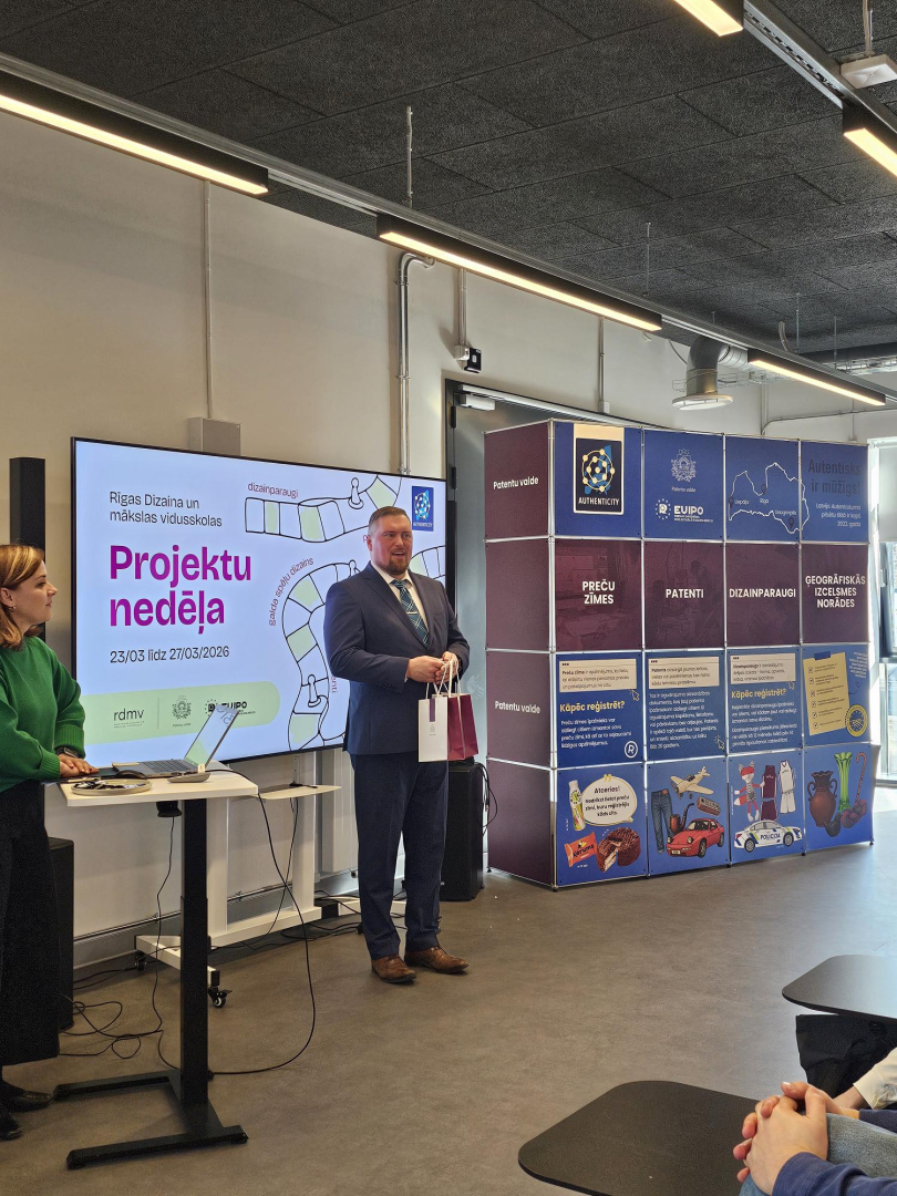 Patentu valdes direktora vietnieks Ē.Rēķis