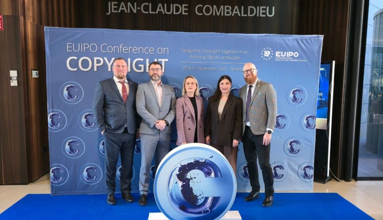 Bildē redzami- Patentu valdes direktora vietnieks Ē.Rēķis, Īrijas Intelektuālā īpašuma iestādes direktors J. Kelly, Lietuvas Patentu biroja direktore V. Kiriliauskaitė, Patentu valdes direktors A.Batalauskis