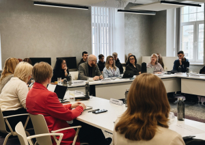 Sanāksmes dalībnieki 